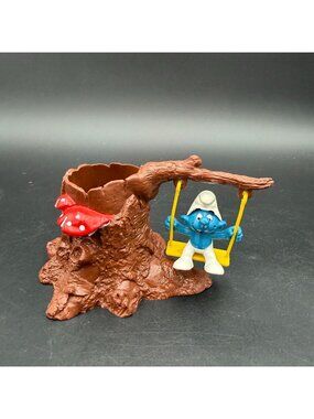 1980 Schleich Peyo Smurfs Swing Tree Stump Pen Pencil Holder Playset & Smurf